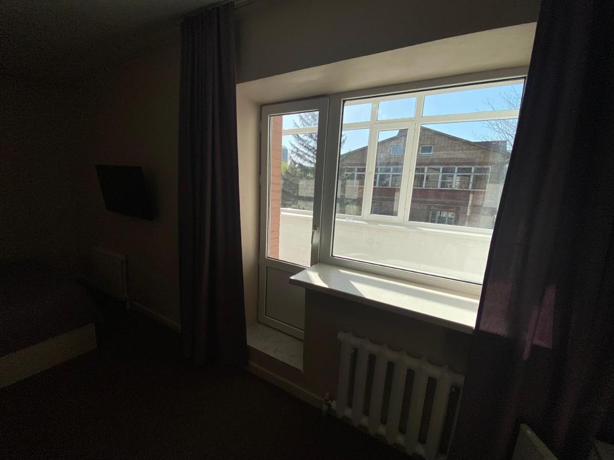 Ulpan Mini Hotel Астана Екстериор снимка